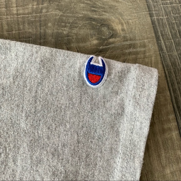 VTG 90s Champion Flock Script Velvet Logo T-Shirt Tee
Medium Grey - Picture 4 of 5